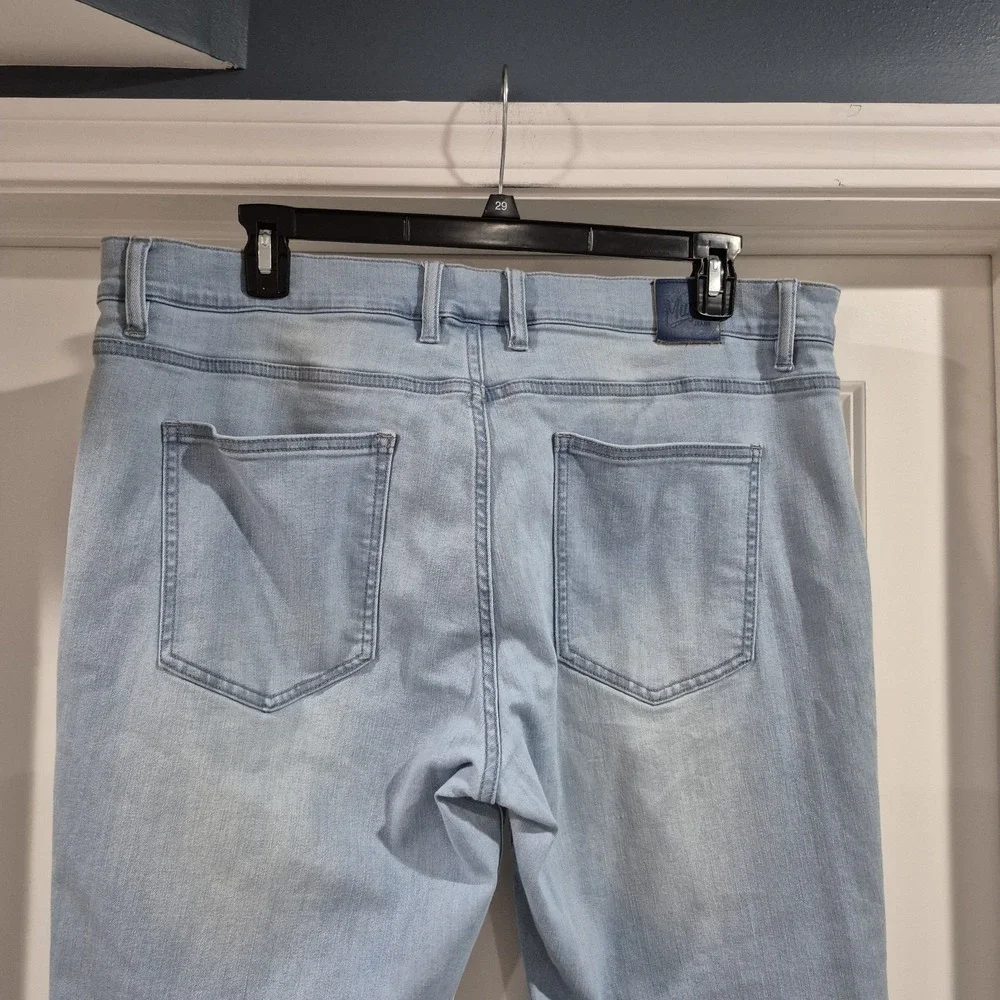 Mugsy Jeans‎ Mens 40x34 Grands Stretch Denim Light Wash Summer Breathable